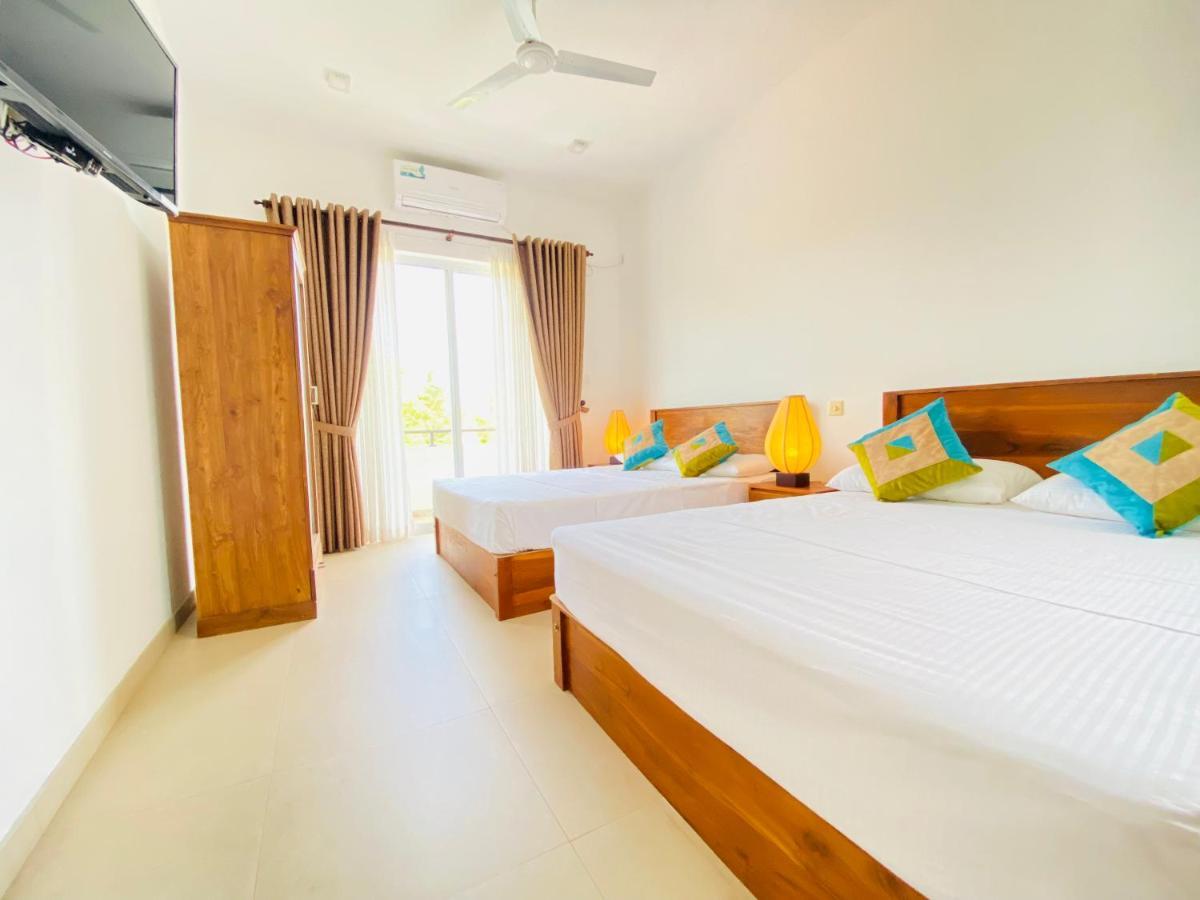 Srimadis Villa Near Airport - ネゴンボ エクステリア 写真